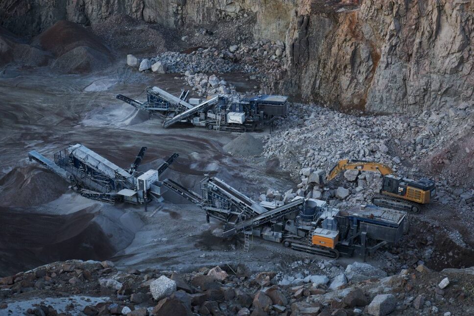 Jonsson L 354 Tracked Screening Plant