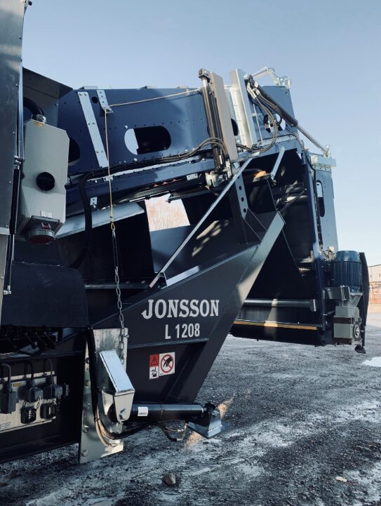 Jonsson L 1208 Tracked Jaw Crusher