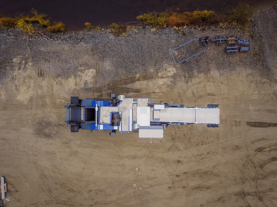 Jonsson L 1511 Tracked Jaw Crusher