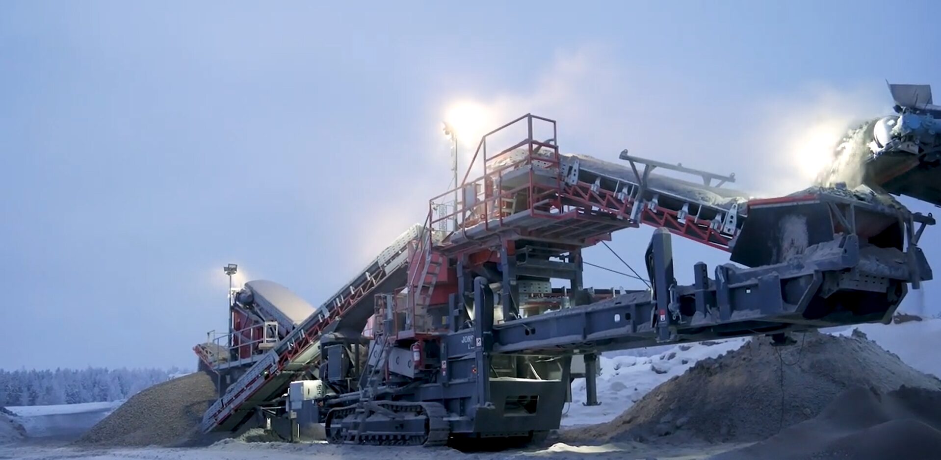 Jonsson L 330 Tracked Cone Crusher