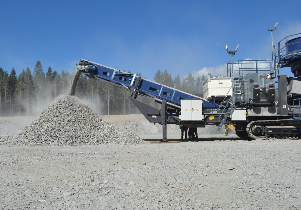 Jonsson LS 6800 Tracked Cone Crusher