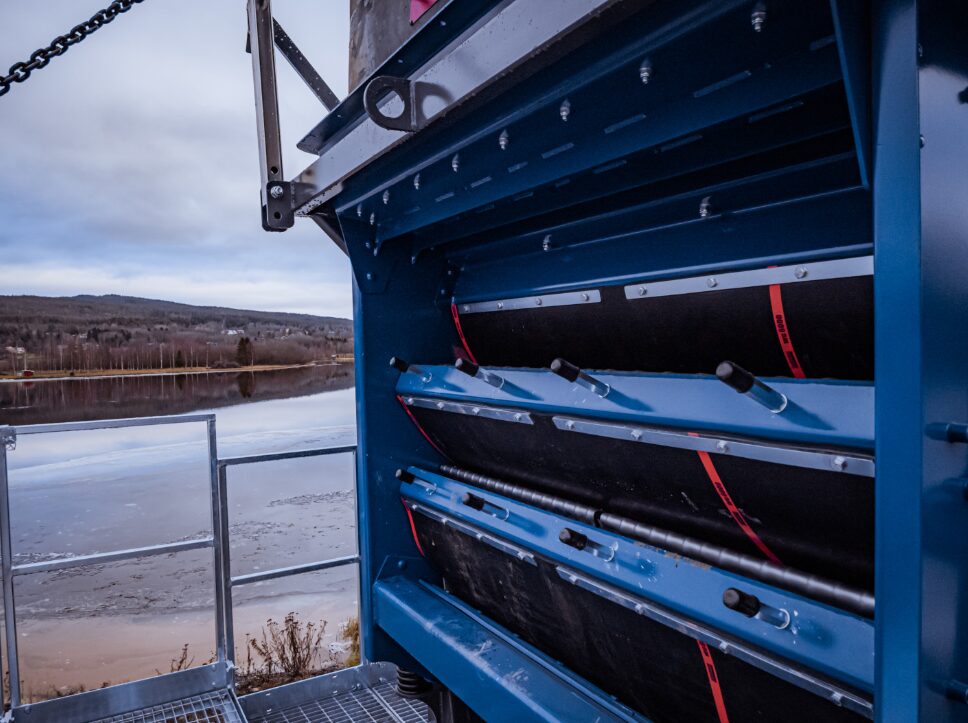 Jonsson W 330 FSS Wheeled Cone Crusher