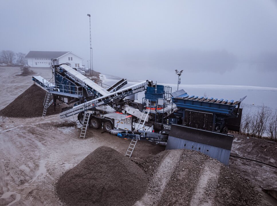 Jonsson W 330 FSS Wheeled Cone Crusher