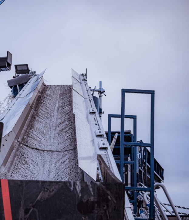 Jonsson W 330 FSS Wheeled Cone Crusher